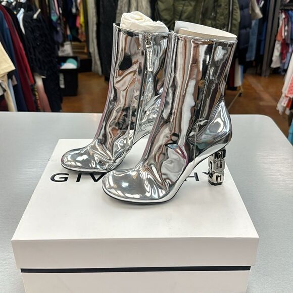 GIVENCHY BOOTS - Picture 3 of 11